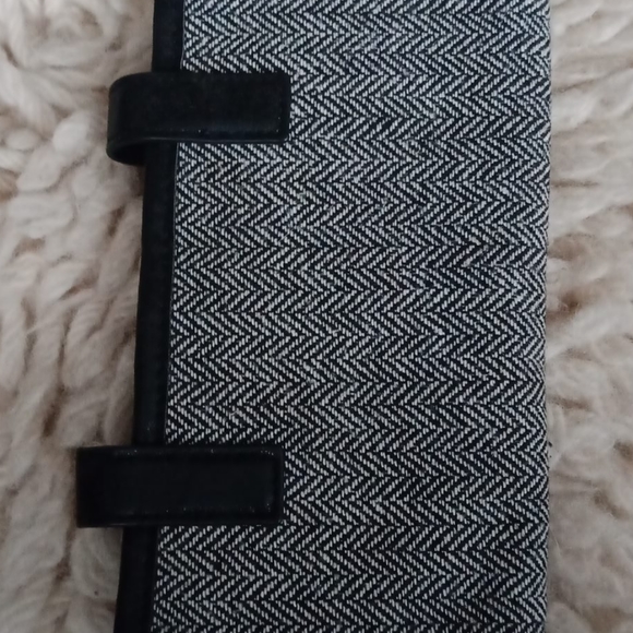 Hanae Mori  makeup/brush case - Picture 8 of 8